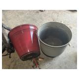 2 Flower pots plastic
