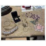 costume jewelry 6 necklaces 1 pr earrings