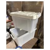 2 totes with1 lid