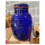 CRACKER BARREL colbalt blue cookie jar 4qt.
