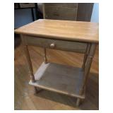1 drawer 1 shelf side table, 18.5'x13'x2ft.