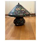 TIFFANY STYLE LAMP livingroom