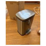 new step on trash can (grocery store bag size)