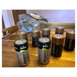 8 duracell batteries  C exp 2027