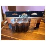 6 duracell D batteries exp 2030