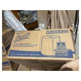 scott 6 rolls white paper towels 8'x950ft
