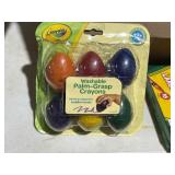 6 washable palm grasp crayons,