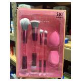 makeup brush set 4 brushes 2 sponges