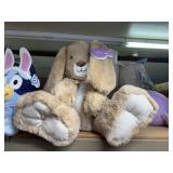 giant stuffed rabbitt 17' sitting