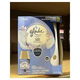 GLADE clean linen automatic spray unit & 1 refill
