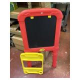 kids crayola plastic easel with paint tray,