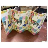 kids playmat maze & bears, 75' x 35'