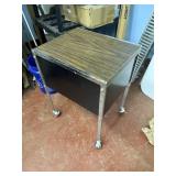 Side Table on Wheels 20'x17'x26.5'
