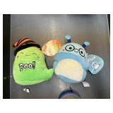 2 squishmallows 5'@ JEURGEN & CORDILIA