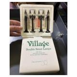 dept 56 Village set of 4 double street lamps