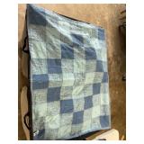 blue baby tied quilt 30' x40'