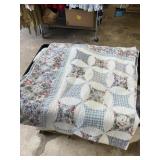 quilted comforter, blue floral 64'x80' twin
