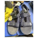 boys blue strap sandals, size 6 dusty from
