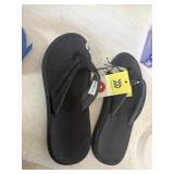 boys size 3 all in motion heavy type  flip flops