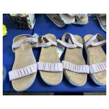 2pr girls size 1 sandals dusty from storage
