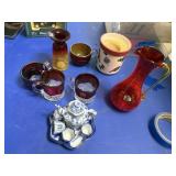 2 red crackle vases, 3 gettysburg red mini mugs