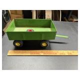 Ertl 1/16 scale metal wagon w/ lifting tailgate