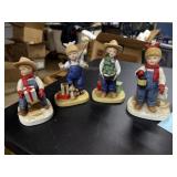 4 Denim Days Christmas Figures - Presents