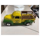 JOHN DEERE BY ERTL 1950 livestock truck