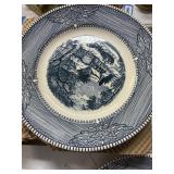 Currier & Ives 8 Dinner Plates 10' Sleigh Ride