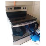 Whirlpool glass top cook stove
