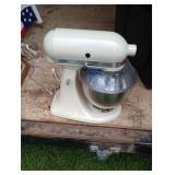 Kitchen aid mixer