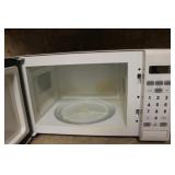 Small Counter Microwave