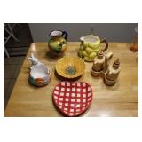 Pitchers & Serving Bowls