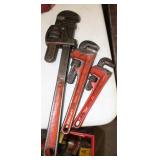 Pipe wrenches
