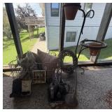 Misc. Oil Cans & Porch Dï¿½cor