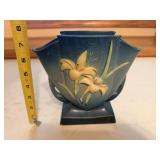Roseville Zephyr Lily Vase
