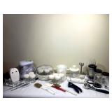 Assorted Kitchen Appliances