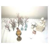 Assorted Ceramic Figurines C