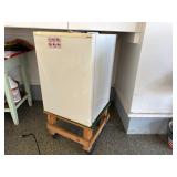 Haier Compact Fridge Model HSB03