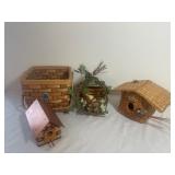 Decorative Birdhouse & Decor