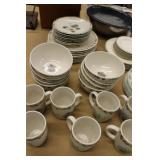 31 Piece Dish Set