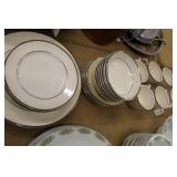 30 pc. dish set