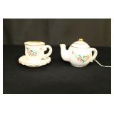 Christmas Teapot/Cup Salt and Pepper Shakers