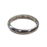 Simple Silver Band Size 5 (15 3/4)
