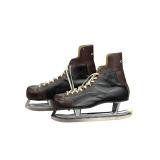 CCM LEATHER HOCKEY SKATES (12) (C)
