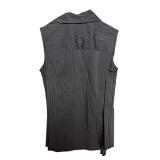 Grey Lined Pattern No-Sleeves (Butterfly Tag) (C)