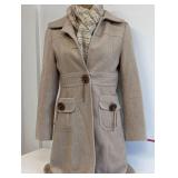Medium Beige Jacket w Scarf