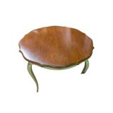 Elegant Round Dining Table with Scalloped Edge (F)