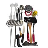 Mixed Kitchen Utensil Lot (K)