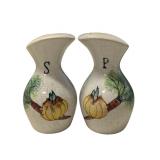 Vintage Vegetable Motif Salt & Pepper Shakers (K)